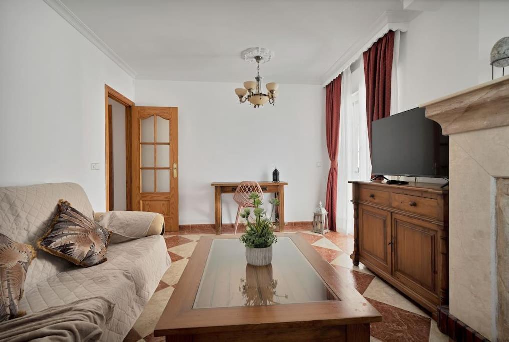 Con Jacuzzi Y Parking En San Pedro - Del Valle 72 2 Apartment