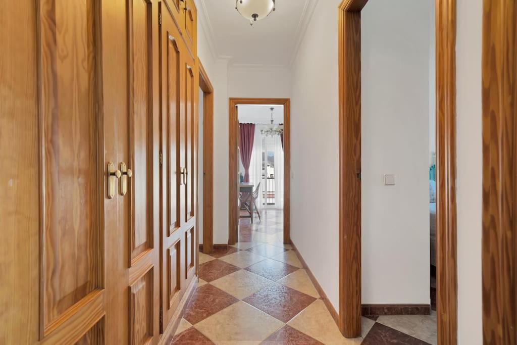 Con Jacuzzi Y Parking En San Pedro - Del Valle 72 2 Apartment